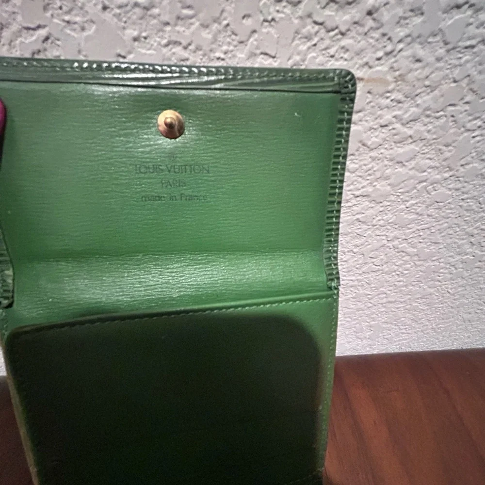 Louis Vuitton Epi Leather Compact Elise Wallet in Green